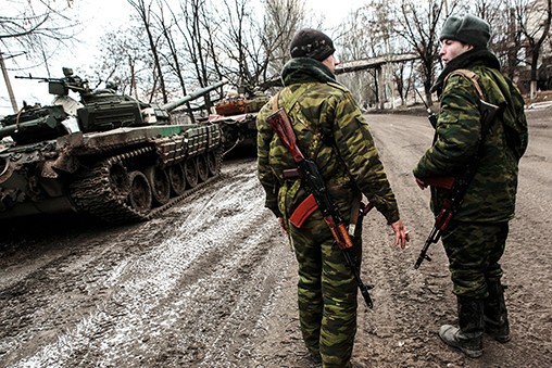 Украинские солдаты начали сдаваться в плен