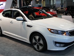 2012_Kia_Optima_Hybrid_WAS_2012_0739