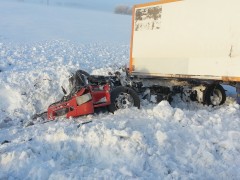 Truck_crash_at_M52_road_near_Biysk