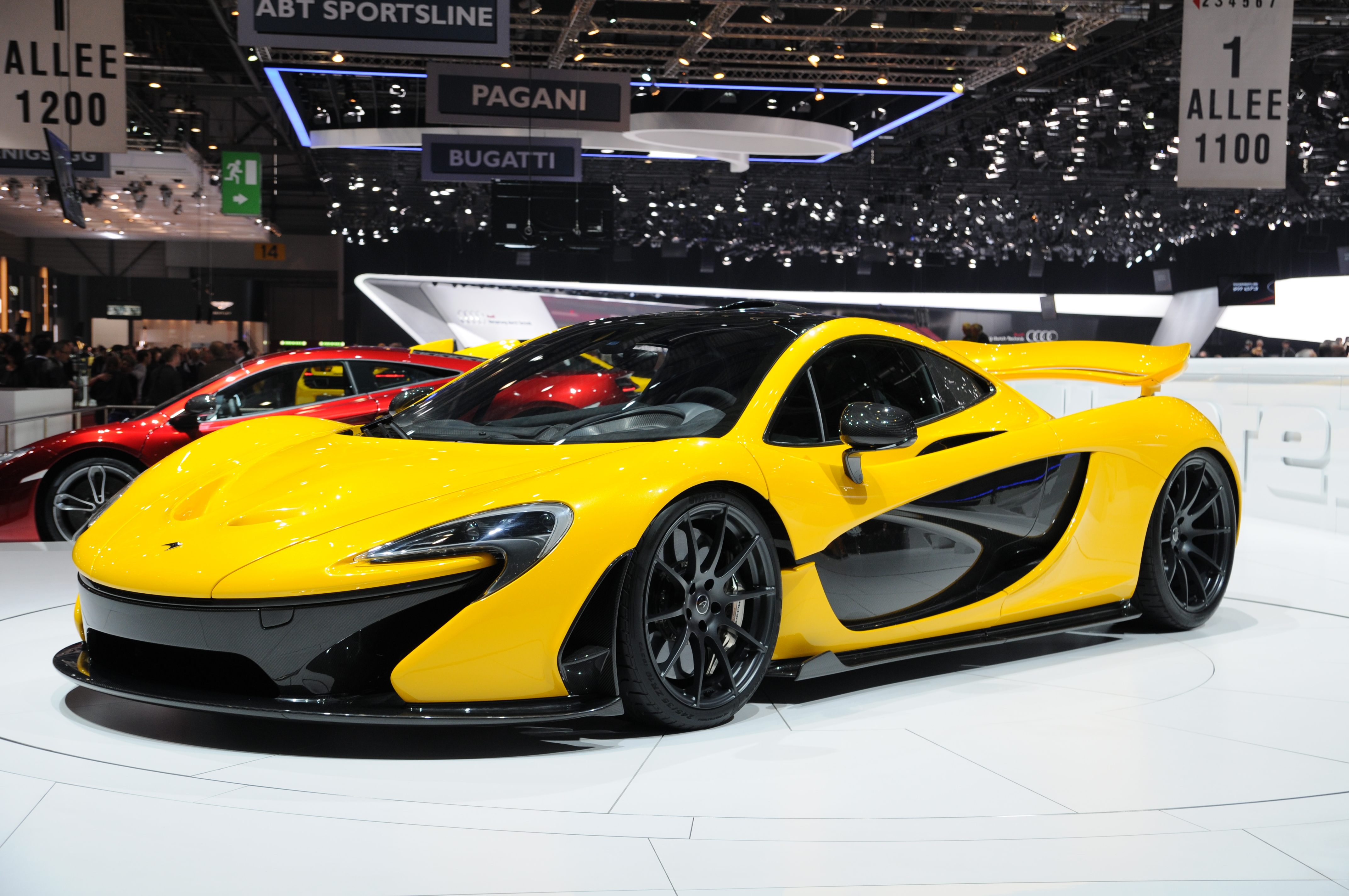 2013-03-05_Geneva_Motor_Show_7846