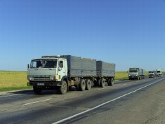 Грузовики
