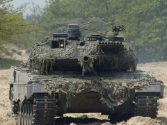Holland_Leopard_2A6_02