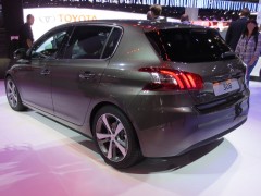 1280px-Peugeot_308-Mk2_Rear