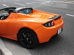 Tesla_Roadster_rear_side