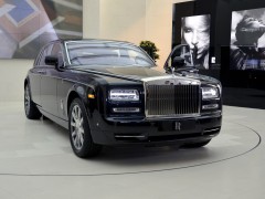 Rolls-Royce,_BMW_Welt