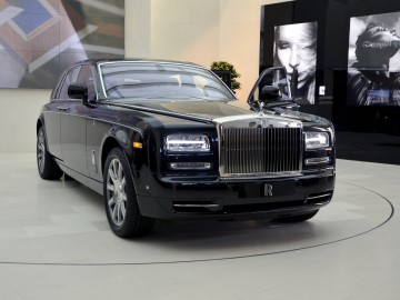Rolls-Royce,_BMW_Welt