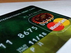 international-debit-card-388996_640