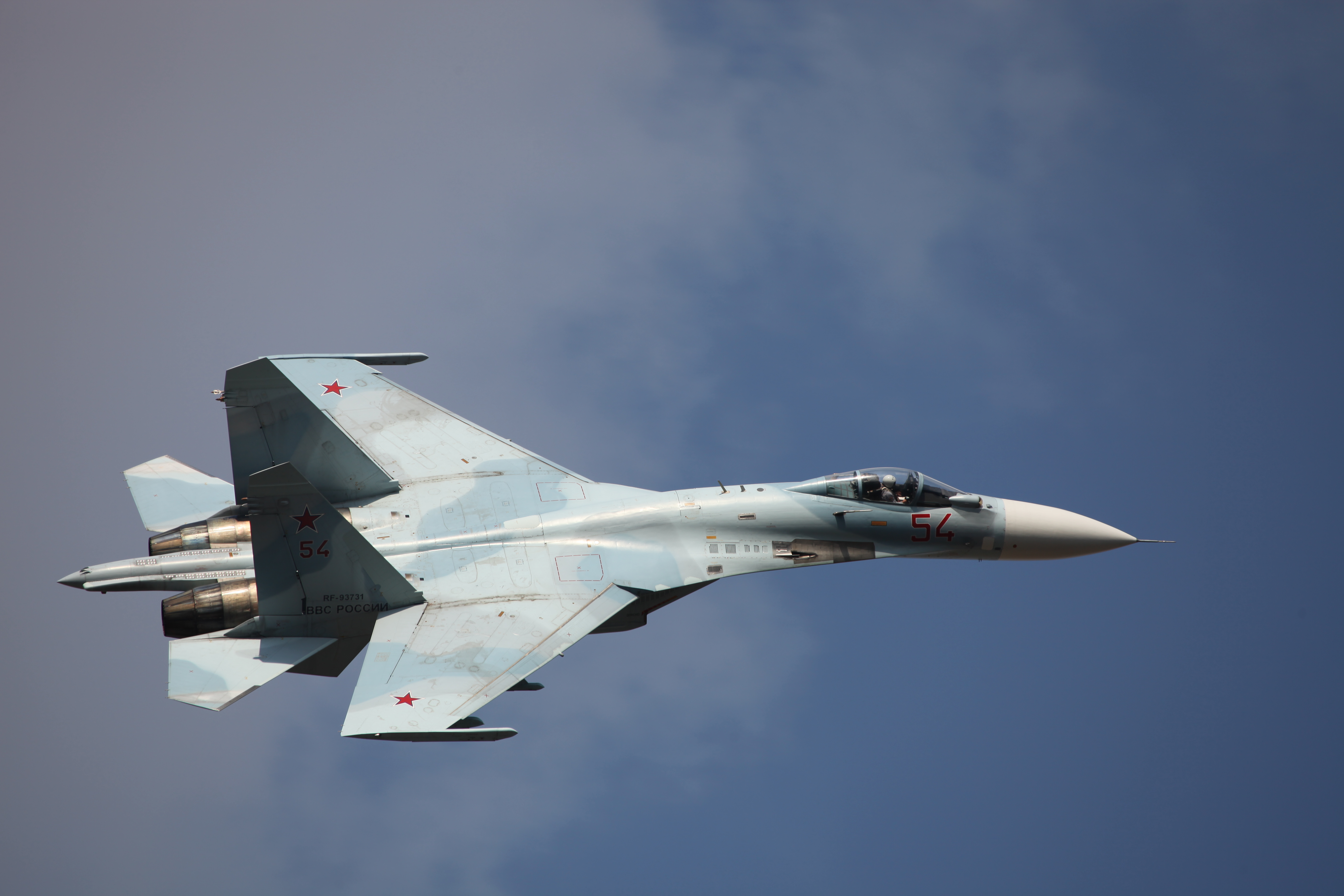 Su-27SM3_in_flight,_Celebration_of_the_100th_anniversary_of_Russian_Air_Force