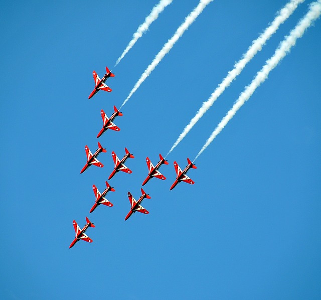 airshow-440510_640